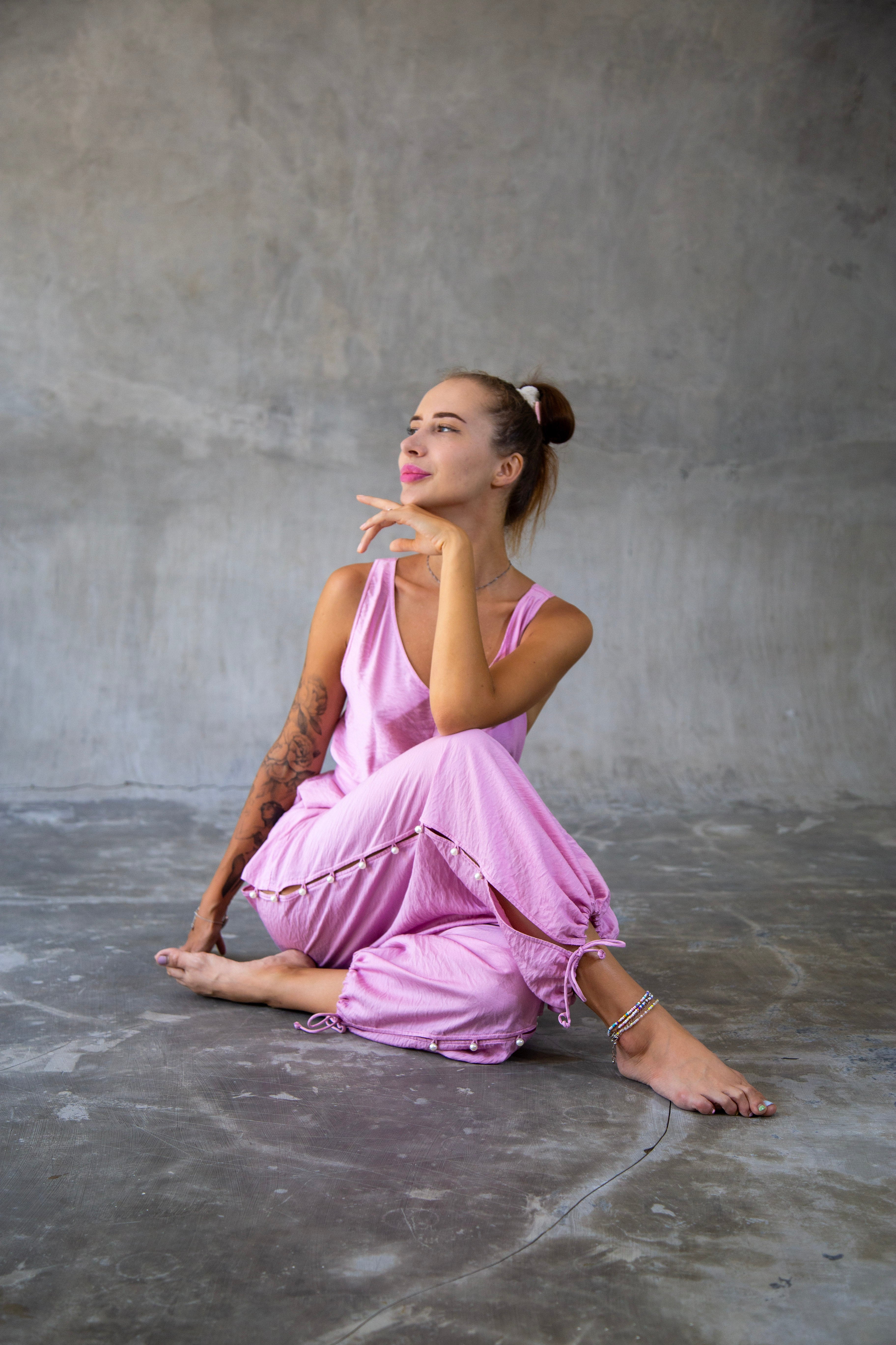 Elegant relaxed fit pink jumpsuit for vacation dressing
